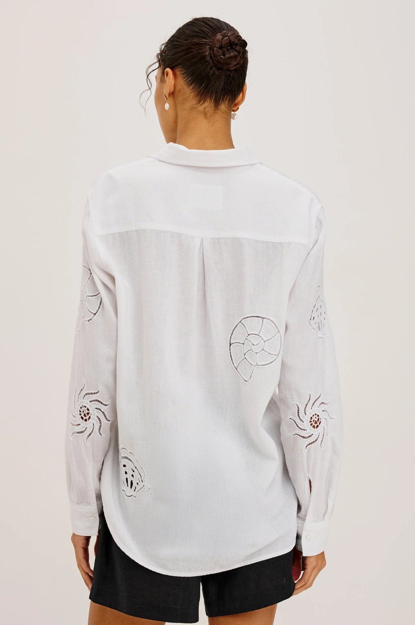 Young Ideas & Henmores -Charli Seashell Long Sleeve Shirt -8771 White -XS