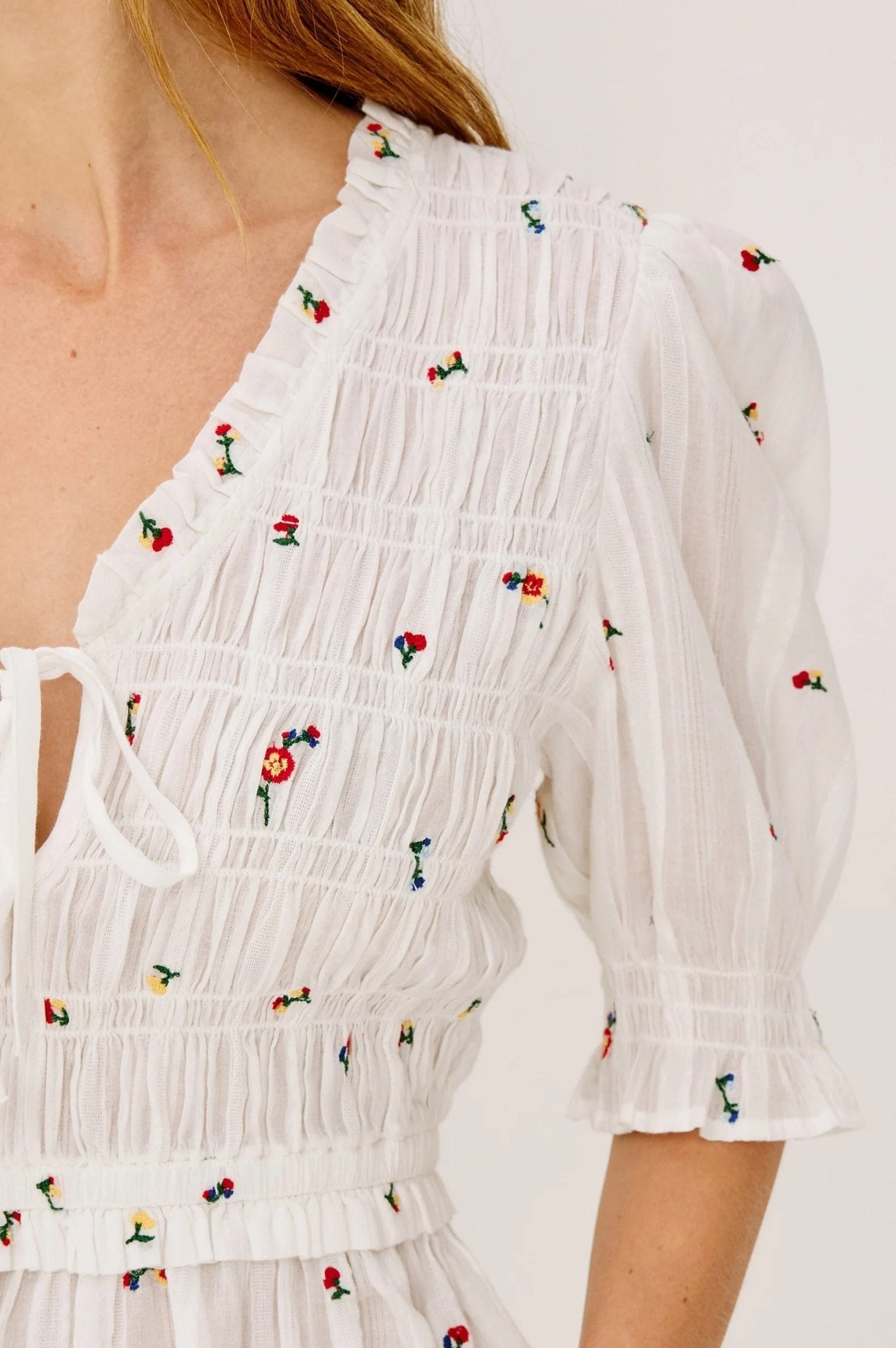 Young Ideas & Henmores -Fontaine Wildflowers Ruched Top -8760 White -XS