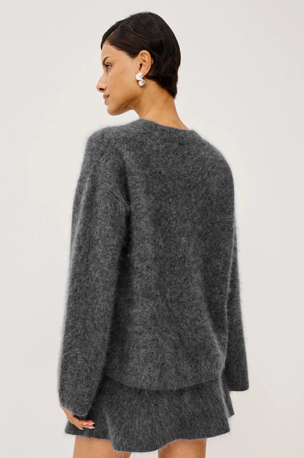 Young Ideas & Henmores -Joel Crew Neck Jumper -Charcoal -S