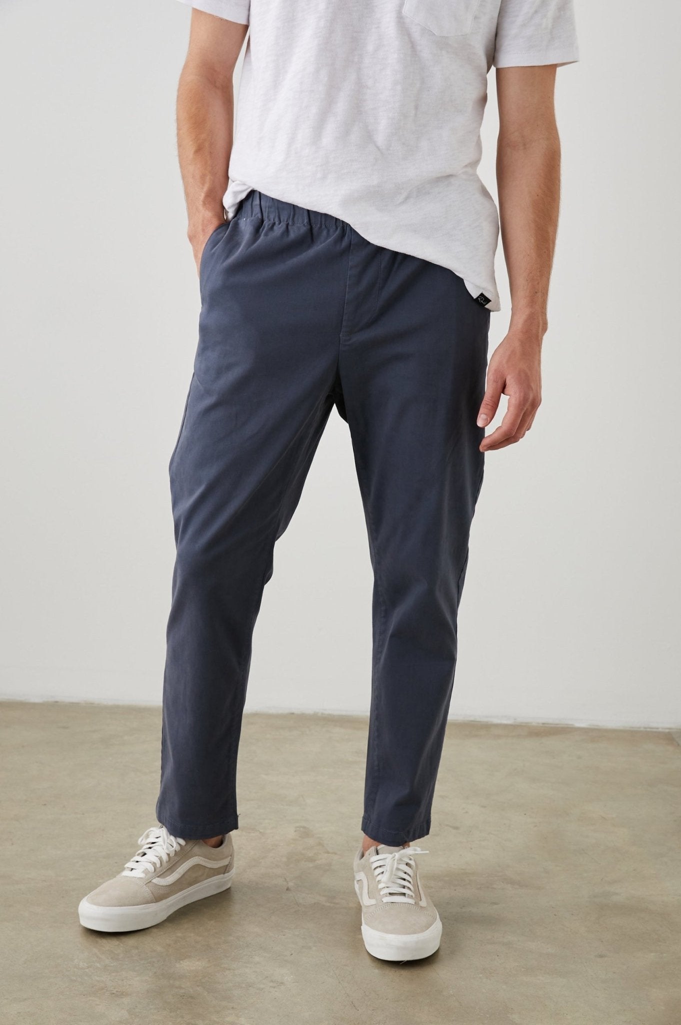 Young Ideas & Henmores - Julian Relaxed Slim Fit Elasticated Trousers - Faded Blue - M