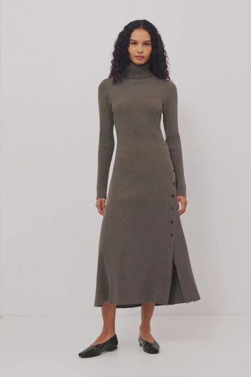 Young Ideas & Henmores -Kat Knitted Dress -Hazelnut -S