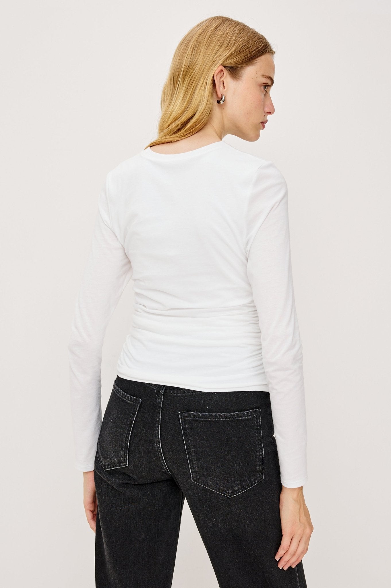 Young Ideas & Henmores - Melle Ruched Detail Top - White - XS