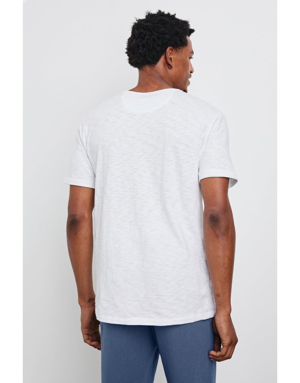 Young Ideas/Henmores - Neil Crew Neck T-Shirt - White - S