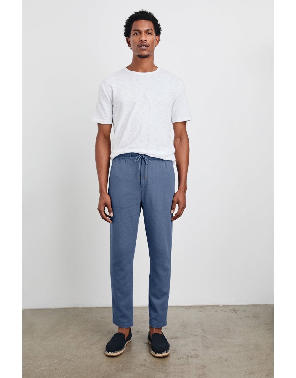 Young Ideas/Henmores - Neil Crew Neck T-Shirt - White - S