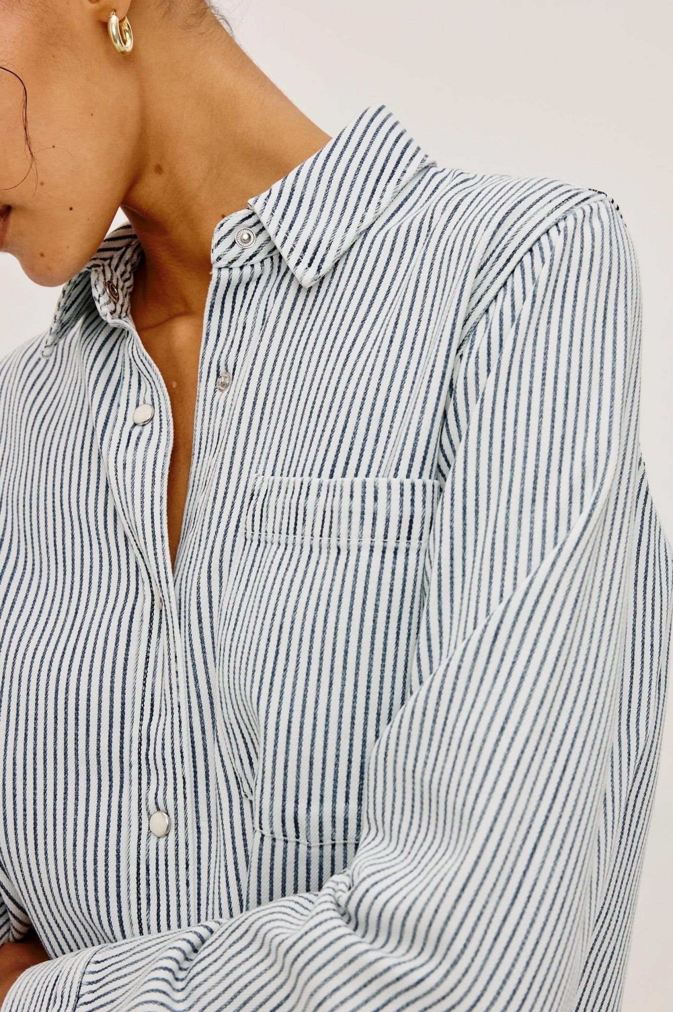 Young Ideas & Henmores -Noa Railroad Stripe Crop Shirt -1104 Blue -S
