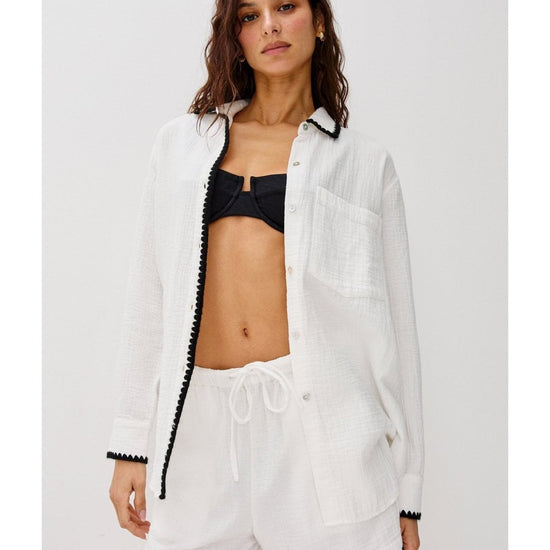 Young Ideas/Henmores - Sunny Blanket Stitch Detail Shorts - White - S