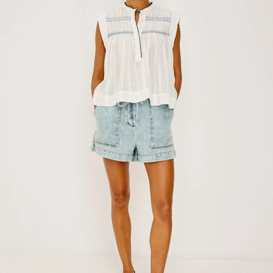 Young Ideas & Henmores -Willow Ruched Detail Sleeveless Top -002 White -XS