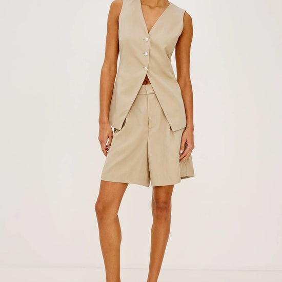 Young Ideas/Henmores - Zamora Relaxed Shorts - Almond - 8