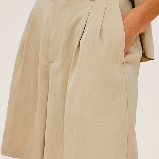 Young Ideas/Henmores - Zamora Relaxed Shorts - Almond - 8