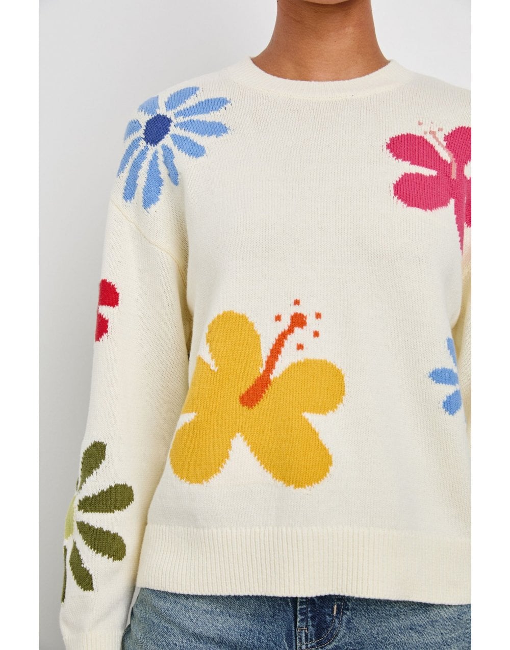 Young Ideas/Henmores - Zoey Crochet Flower Sweatshirt - Ivory/Navy Daises - XS