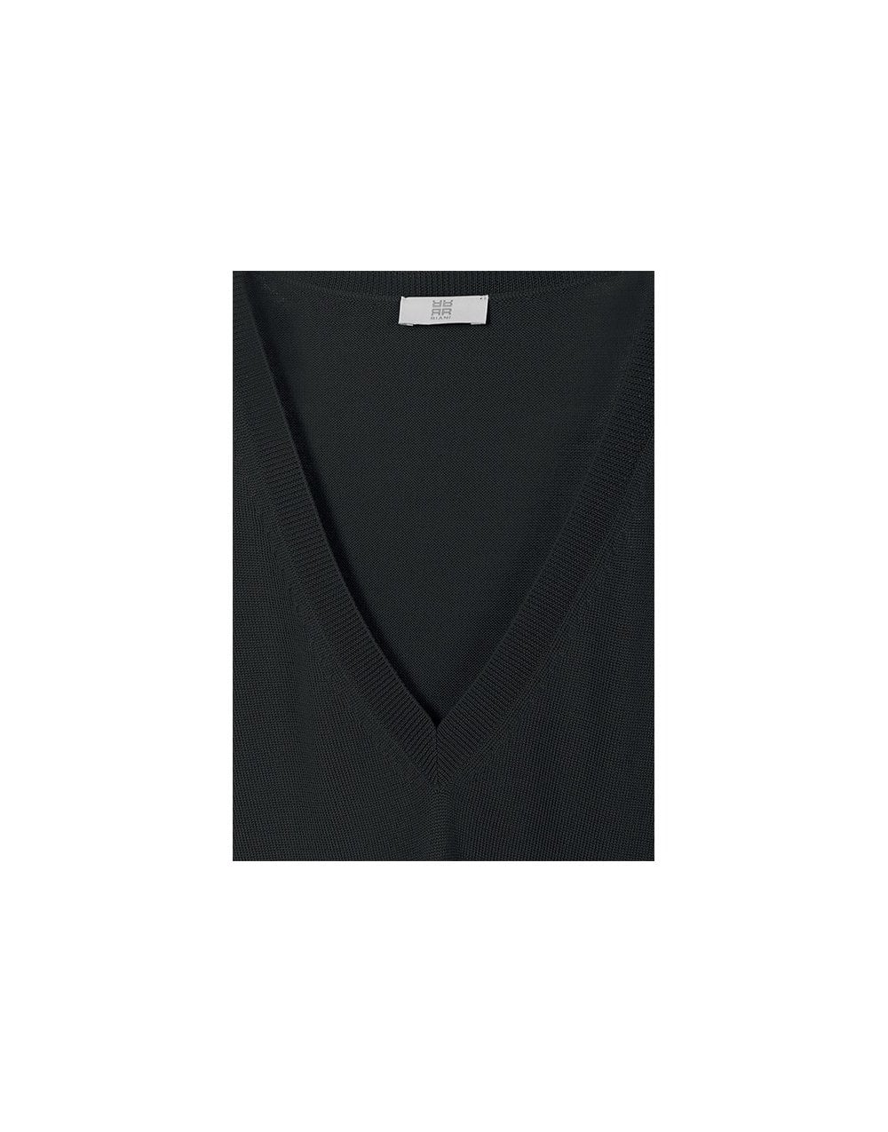 Young Ideas/Henmores - Large V Neck Ribbed Hem Jumper - 999 Black - 8