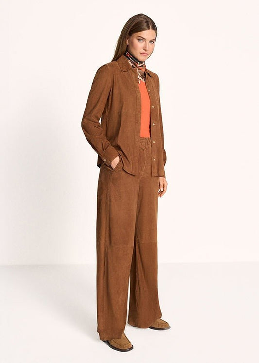 Young Ideas & Henmores -Single Pocket Suede Shirt -613 Pecan -10