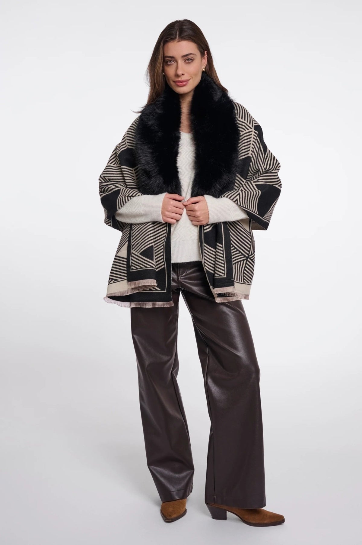 Young Ideas & Henmores -Hanley Faux Fur Printed Cape -Black Birch -OS