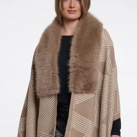 Young Ideas & Henmores -Hanley Faux Fur Printed Cape -Birch Toffee -OS