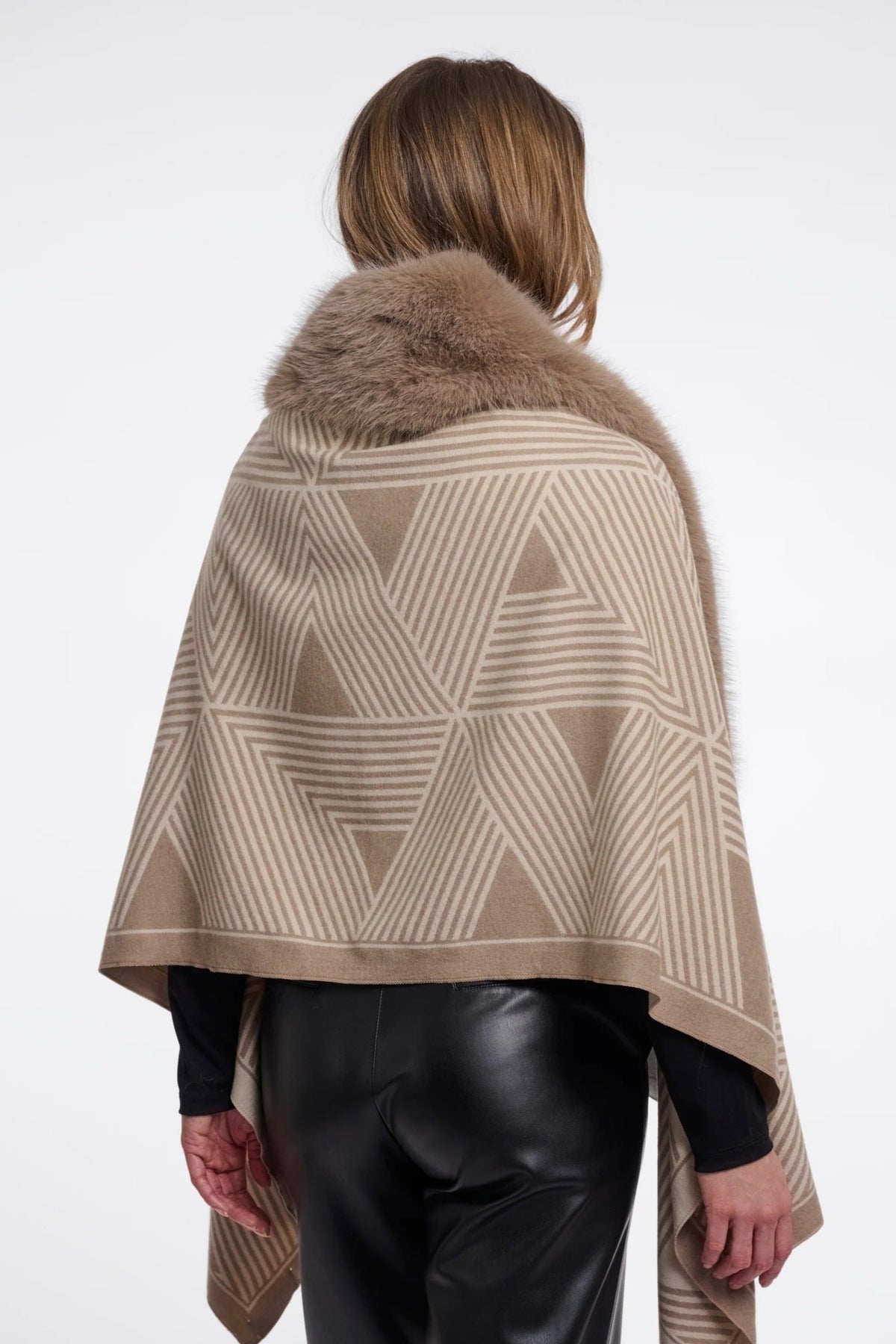 Young Ideas & Henmores -Hanley Faux Fur Printed Cape -Birch Toffee -OS