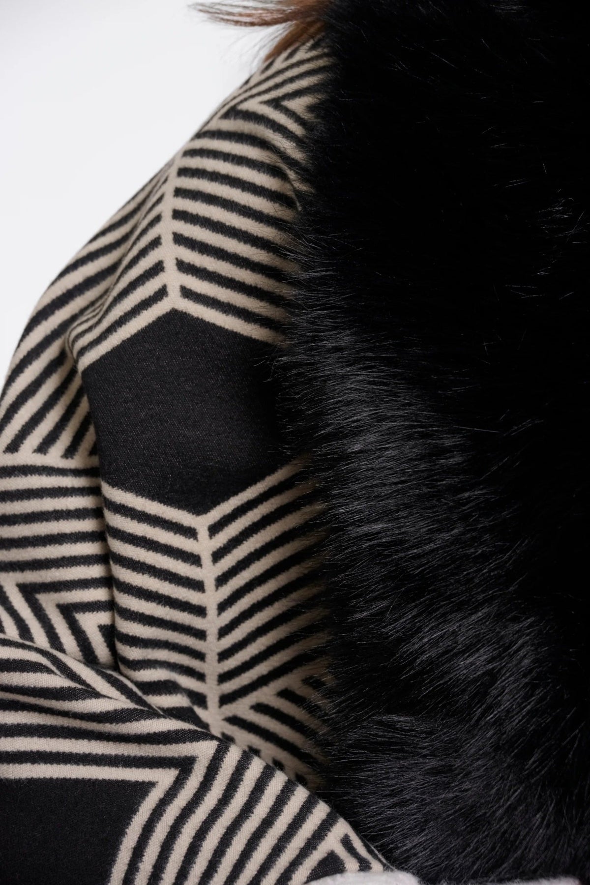 Young Ideas & Henmores -Hanley Faux Fur Printed Cape -Black Birch -OS