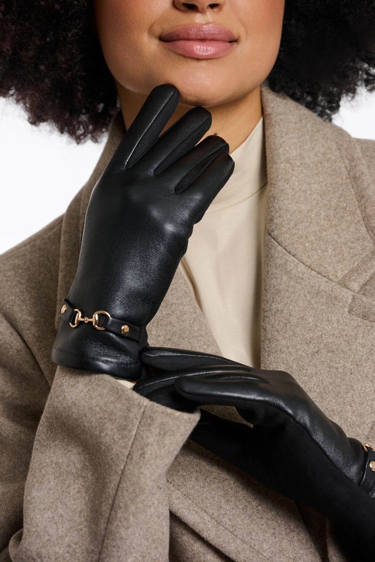 Young Ideas & Henmores -Havila Faux Leather Gloves -Sangria -OS