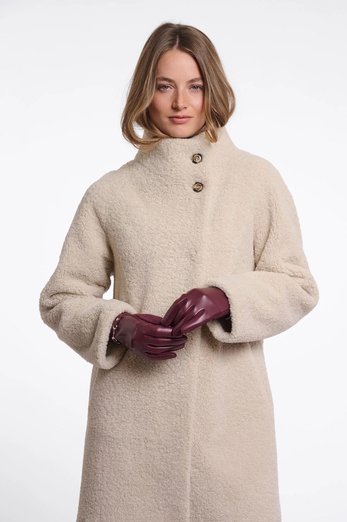 Young Ideas & Henmores -Havila Faux Leather Gloves -Sangria -OS