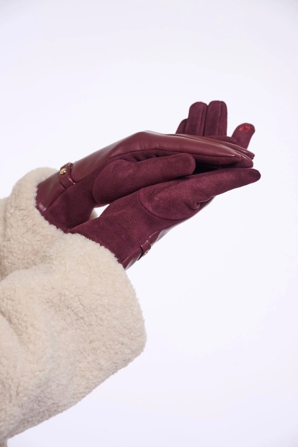 Young Ideas & Henmores -Havila Faux Leather Gloves -Sangria -OS