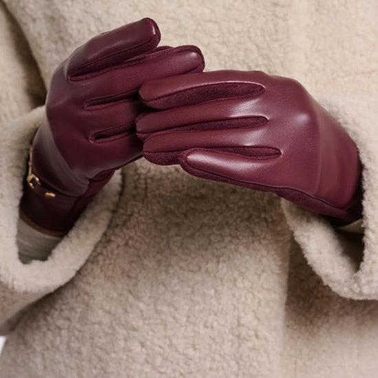 Young Ideas & Henmores -Havila Faux Leather Gloves -Sangria -OS