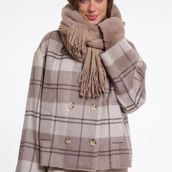 Young Ideas & Henmores -Vlien Faux Fur Detail Scarf -Mocha Latte -OS