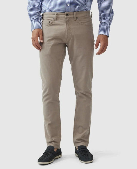 Young Ideas & Henmores - Motion 2 Chinos - Sable - 32/32