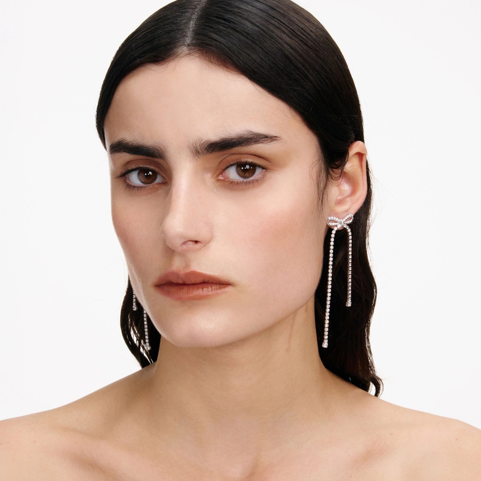 Young Ideas & Henmores - Bow Dangle Earrings - Silver - OS