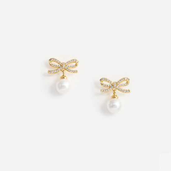 Young Ideas & Henmores -Bow Pearl Earrings -Gold -OS