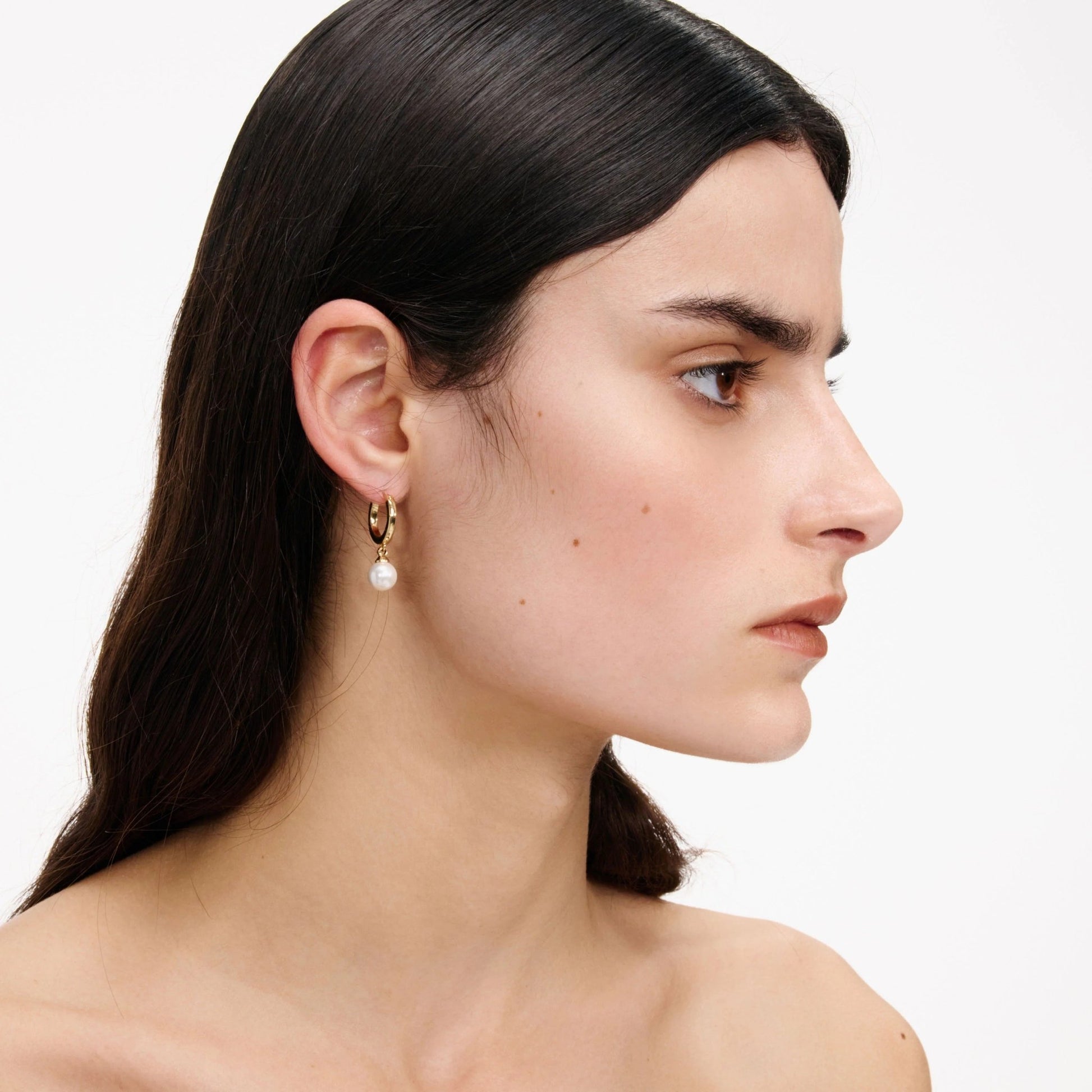 Young Ideas & Henmores - Pearl Drop Hoop Earrings - Gold - OS