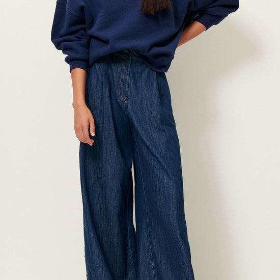 Young Ideas/Henmores - Chebbi Crew Neck Sweatshirt - Blazer Blue - XS