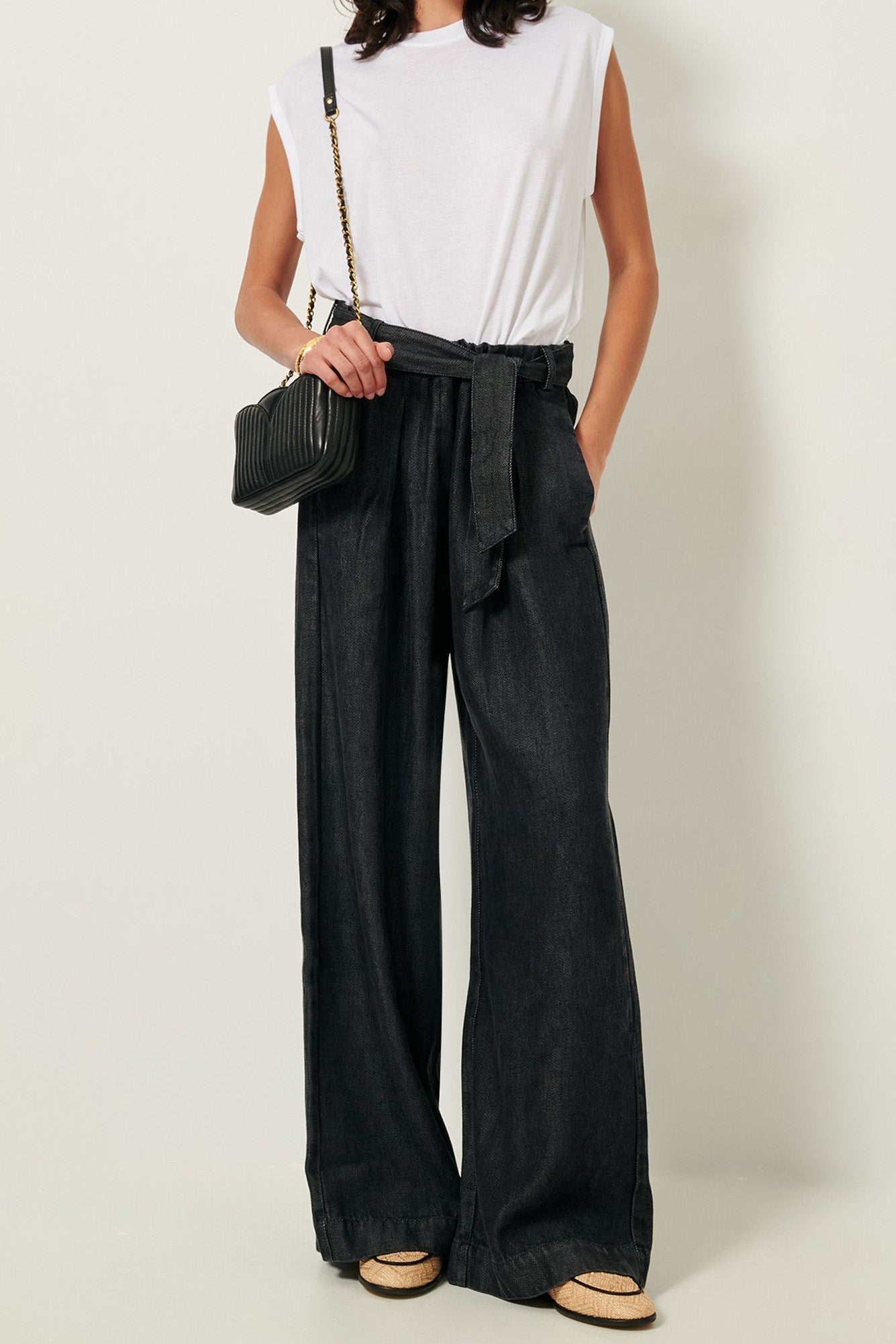 Young Ideas/Henmores - Deedoo Sleeveless T-Shirt - Espresso - XS