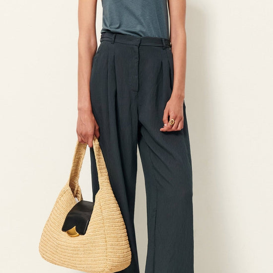 Young Ideas/Henmores - Diven Drop Back Sleeveless Top - Dark Grey - XS