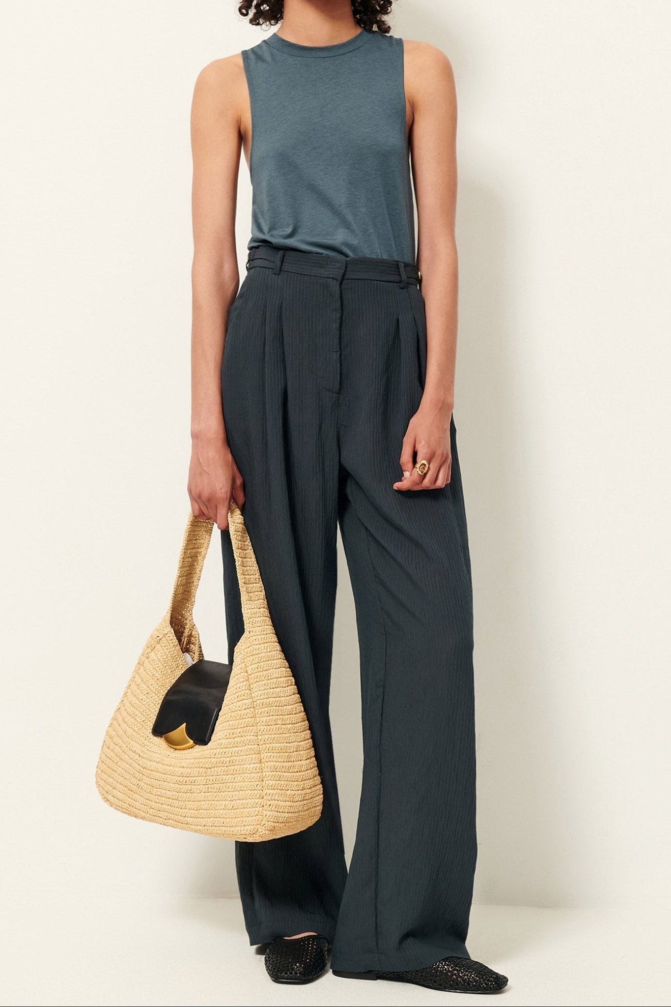 Young Ideas/Henmores - Diven Drop Back Sleeveless Top - Dark Grey - XS