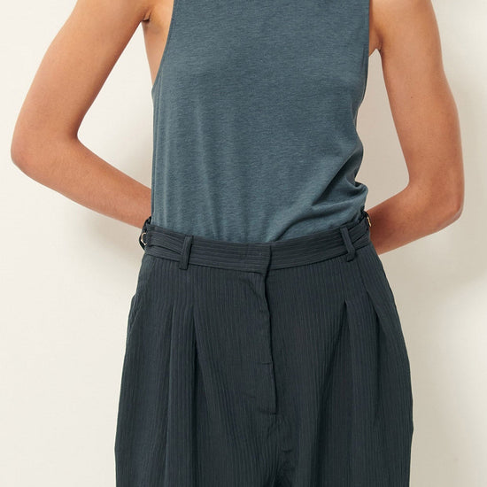 Young Ideas/Henmores - Diven Drop Back Sleeveless Top - Dark Grey - XS