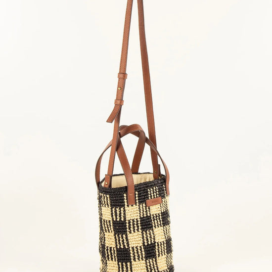 Young Ideas/Henmores - Mimi Tara R Raffia Pattern Bucket - Black Natural - OS