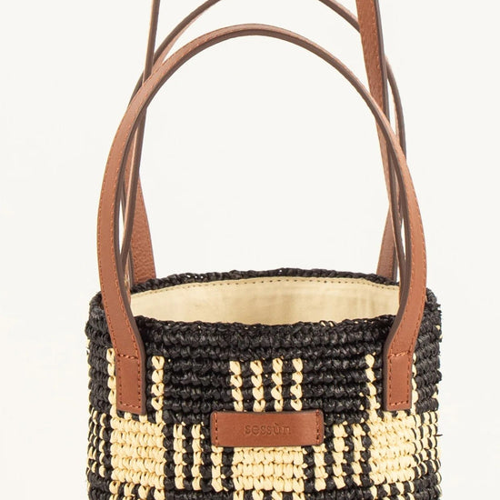 Young Ideas/Henmores - Mimi Tara R Raffia Pattern Bucket - Black Natural - OS