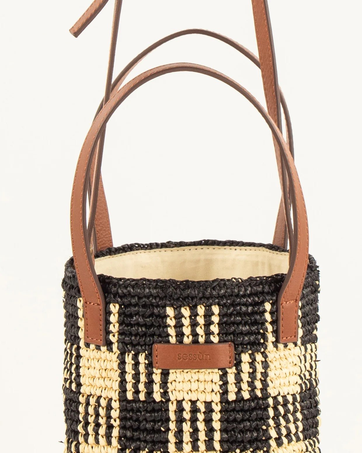 Young Ideas/Henmores - Mimi Tara R Raffia Pattern Bucket - Black Natural - OS