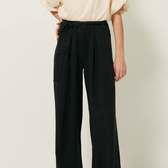 Young Ideas/Henmores - Rim Wide Leg Belted Trousers - Black - 8