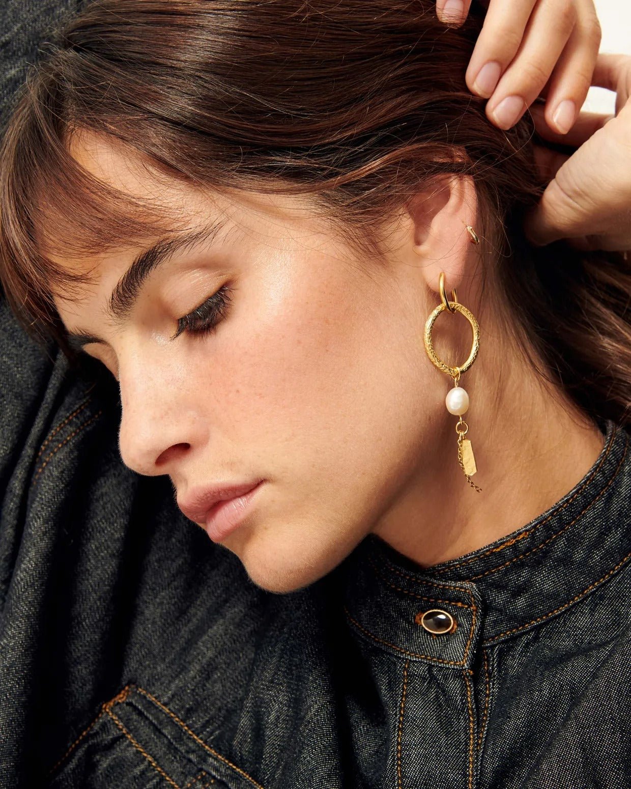 Young Ideas/Henmores - Toti Pearl R Asymmetric Dore Drop Earrings - Gold - OS
