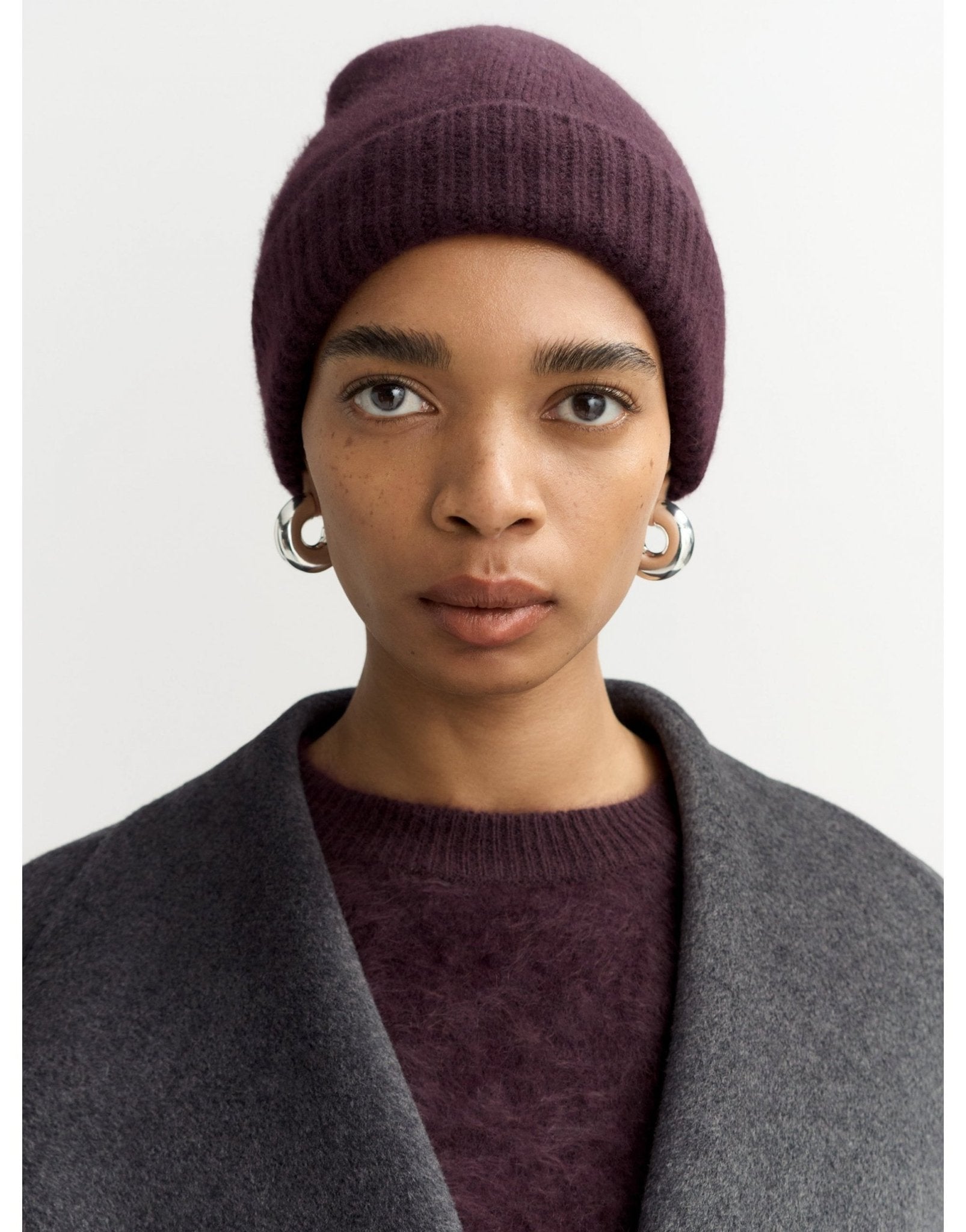Young Ideas/Henmores - Cashmere Chunky Beanie - Midnight Plum - OS