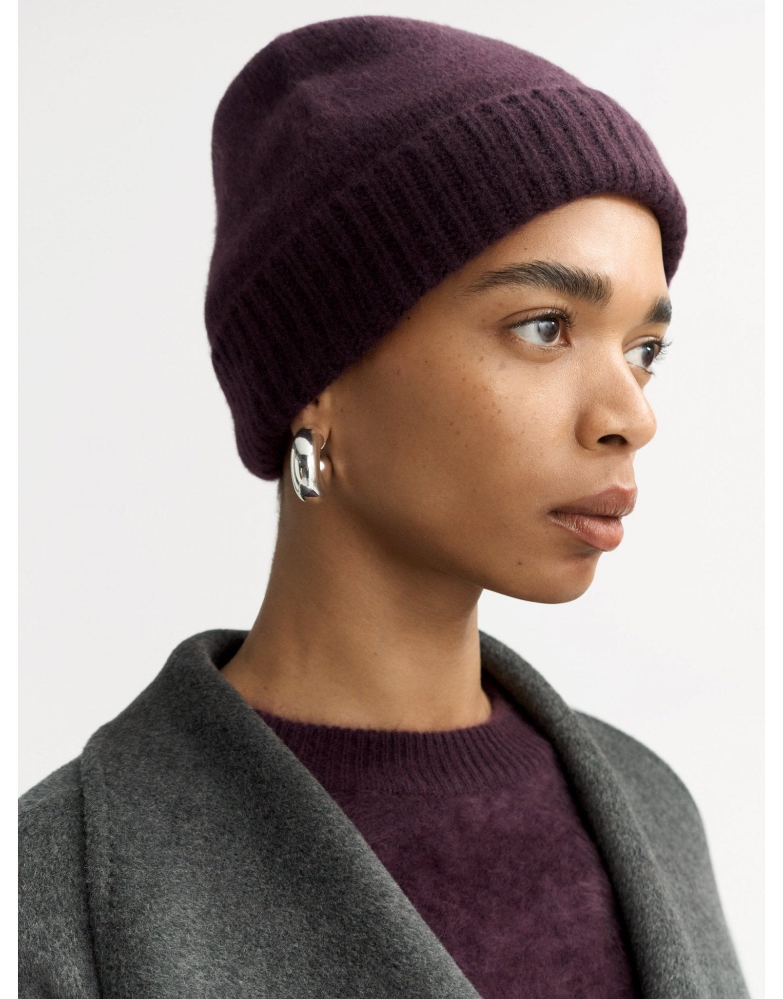 Young Ideas/Henmores - Cashmere Chunky Beanie - Midnight Plum - OS