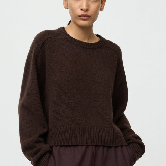 Young Ideas & Henmores -Cashmere Crew Neck Top -Mocha -XS