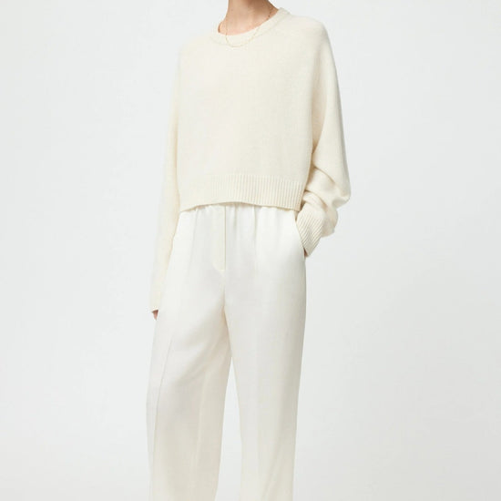 Young Ideas & Henmores -Cashmere Crew Neck Top -Feather White -XS
