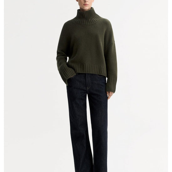 Young Ideas/Henmores - Cashmere Girlfriend Turtleneck - Light Honey - XS
