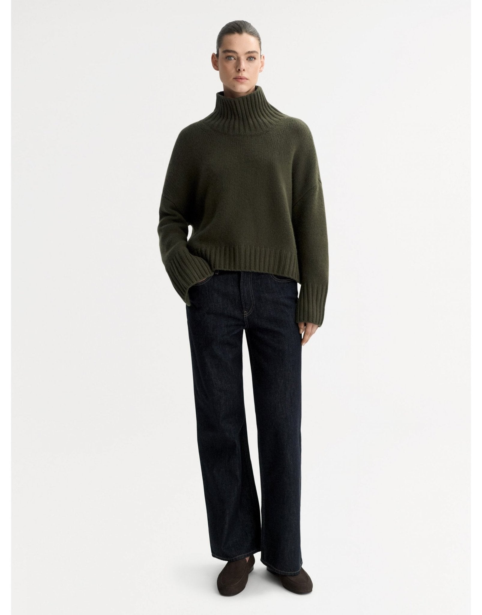 Young Ideas/Henmores - Cashmere Girlfriend Turtleneck - Light Honey - XS