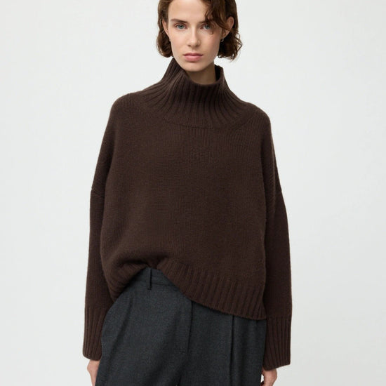 Young Ideas & Henmores -Cashmere Girlfriend Turtleneck -Mocha -XS