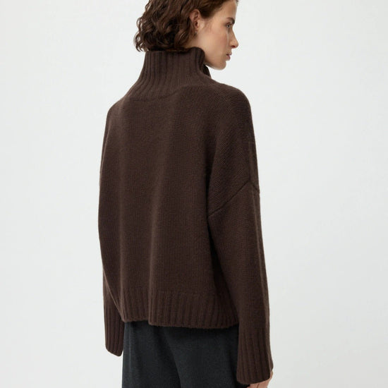 Young Ideas & Henmores -Cashmere Girlfriend Turtleneck -Bordeaux -XS