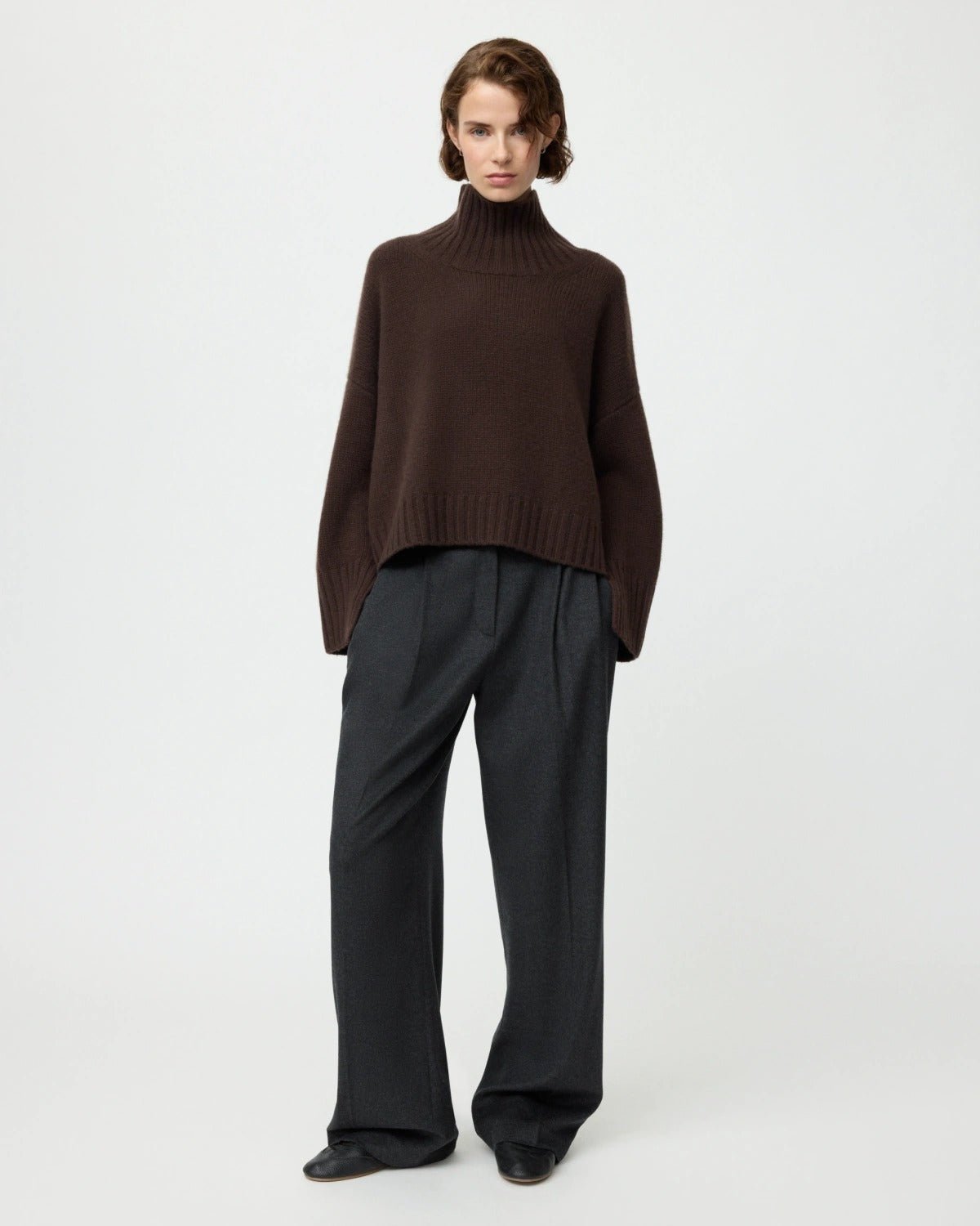 Young Ideas & Henmores -Cashmere Girlfriend Turtleneck -Bordeaux -XS