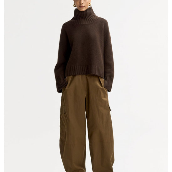 Young Ideas/Henmores - Cashmere Girlfriend Turtleneck - Light Honey - XS