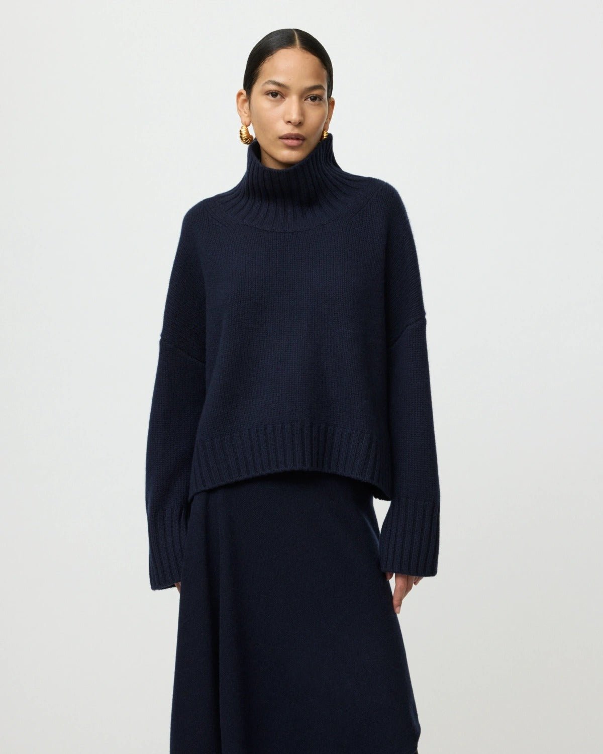 Young Ideas & Henmores -Cashmere Girlfriend Turtleneck -Bordeaux -XS